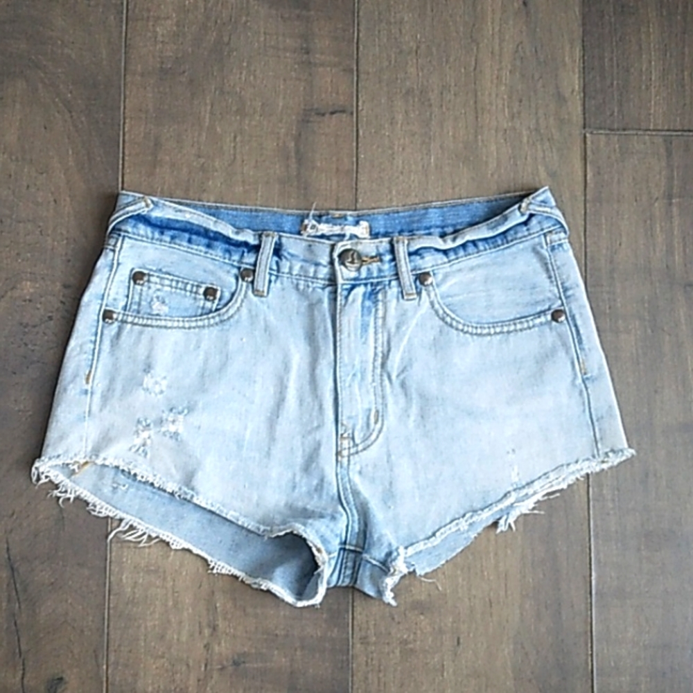 ANTHROPOLIGY FREE PEOPLE HIGH RISE JEAN SHORTS WOMANS 28